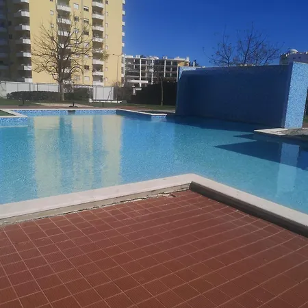 Beach Apartment *
